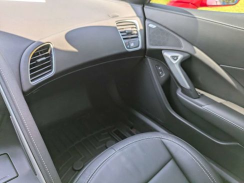 Used 2015 Chevrolet Corvette Z06 w/ Battery Protection Package RWD image 16