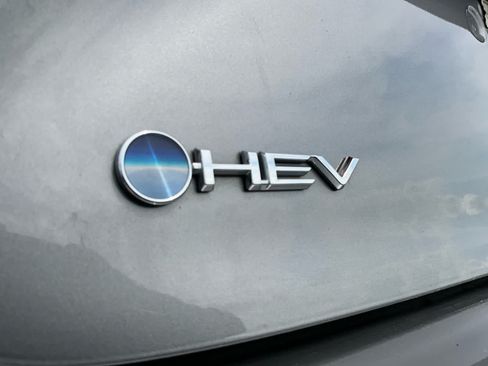 Used 2025 Toyota Camry Hybrid FWD image 22