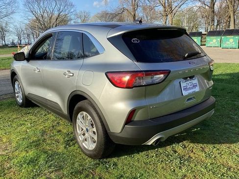 Used 2022 Ford Escape SE w/ Cold Weather Package image 14