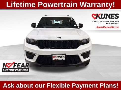 Used 2025 Jeep Grand Cherokee Limited w/ Black Appearance Package image 4