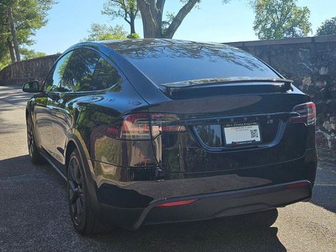 Used 2023 Tesla Model X image 11