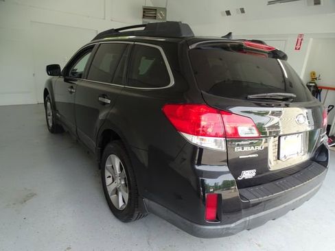 Used 2013 Subaru Outback 2.5i Limited AWD/4WD image 21