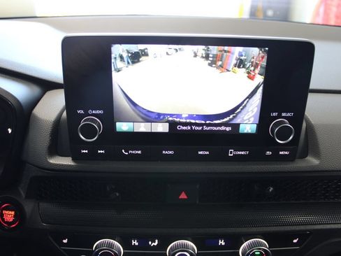 Used 2024 Honda CR-V EX image 14