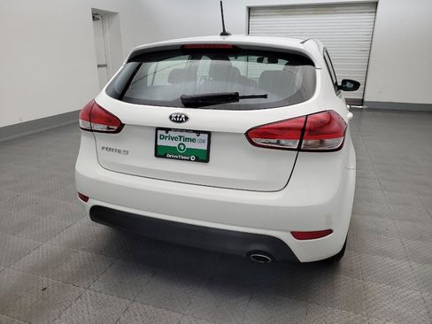 Used 2018 Kia Forte LX FWD image 7
