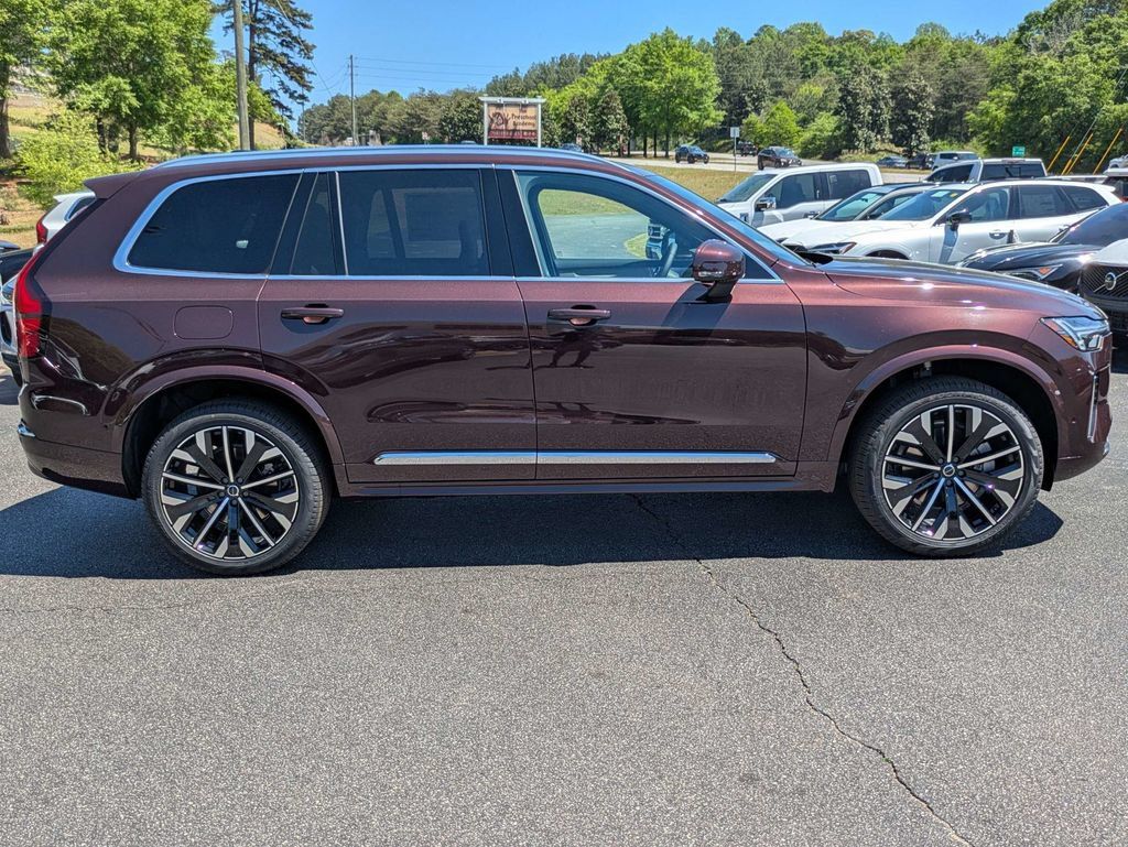 New 2026 Volvo XC90 B5 Ultra w/ Protection Package Premier AWD/4WD image 7