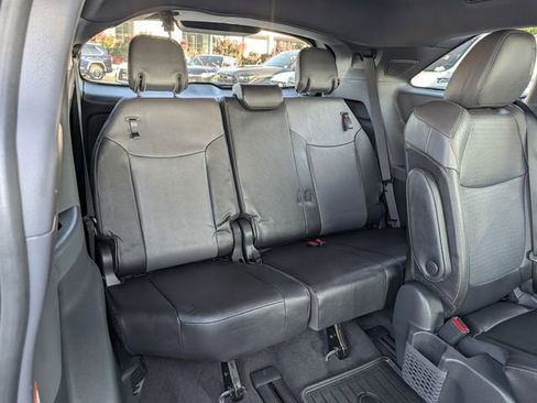 Used 2024 Toyota Sienna XLE Woodland Edition AWD/4WD image 33