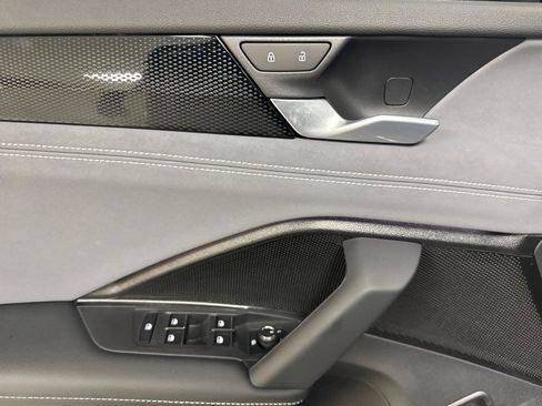 New 2026 Volkswagen Tiguan SE AWD/4WD image 10