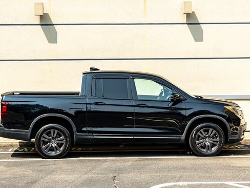 Used 2019 Honda Ridgeline Sport image 11