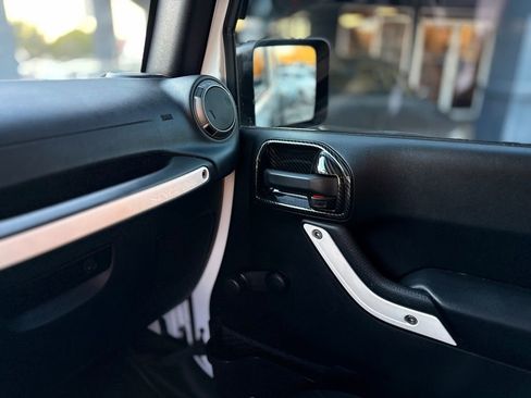 Used 2017 Jeep Wrangler Unlimited Sport image 20