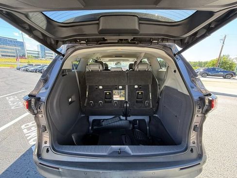 Used 2021 Toyota Sienna XLE FWD image 30