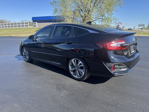 Used 2018 Honda Clarity Touring image 4