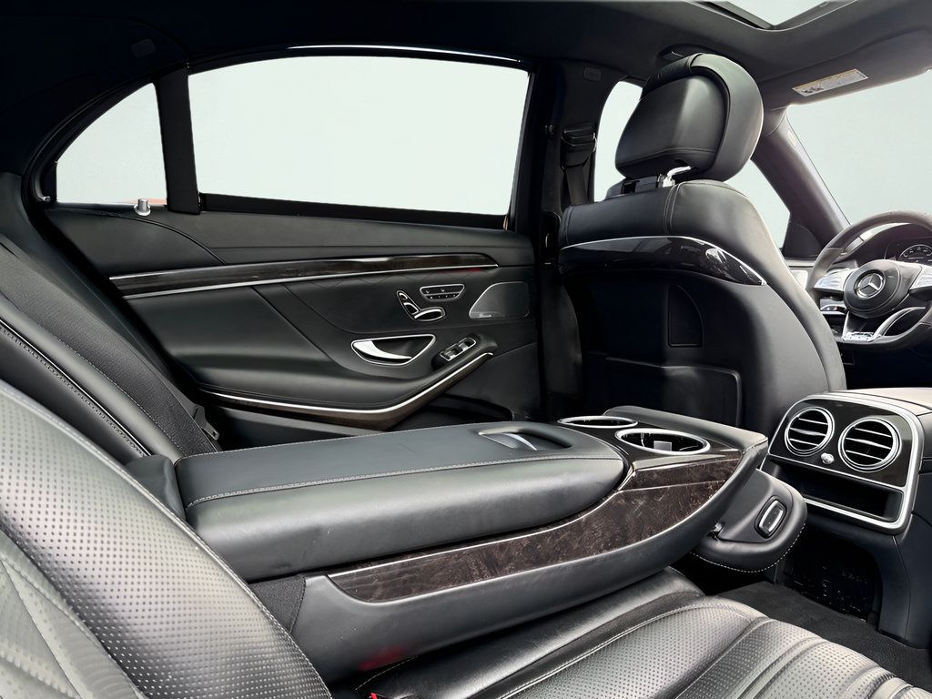 Used 2016 Mercedes-Benz S 63 AMG 4MATIC Sedan image 29