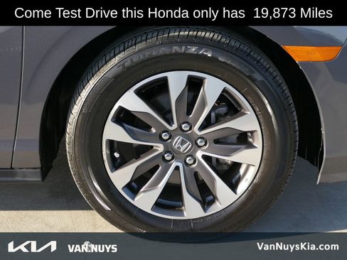 Used 2023 Honda Odyssey EX-L image 9