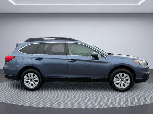 Used 2016 Subaru Outback 2.5i Premium AWD/4WD image 11