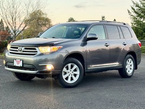 Used 2012 Toyota Highlander SE image 7