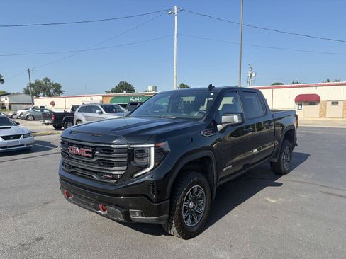 Used 2025 GMC Sierra 1500 AT4 AWD/4WD image 19