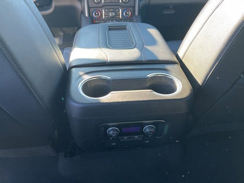 Used 2022 Chevrolet Suburban RST w/ Luxury Package image 16