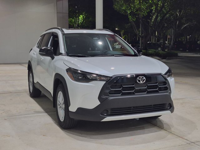 New 2026 Toyota Corolla Cross LE w/ Moonroof Package FWD image 6