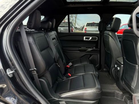 Used 2020 Ford Explorer XLT w/ Equipment Group 202A image 19