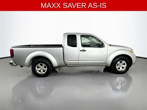 Used 2013 Nissan Frontier SV RWD image 7
