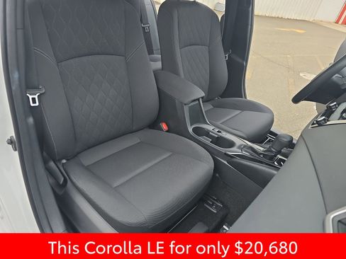 Used 2023 Toyota Corolla LE FWD image 16