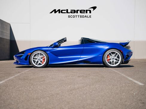 Used 2024 McLaren 750S Spider image 6