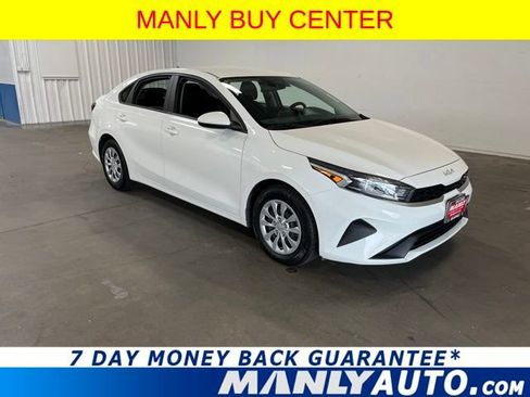 Used 2023 Kia Forte LX FWD image 1
