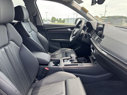 Used 2025 Audi Q5 2.0T Premium AWD/4WD image 36
