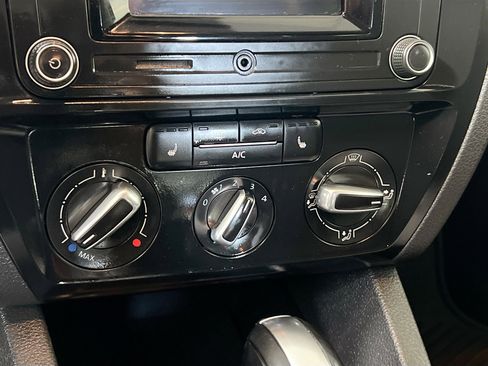 Used 2018 Volkswagen Jetta S w/ Cold Weather Package image 26