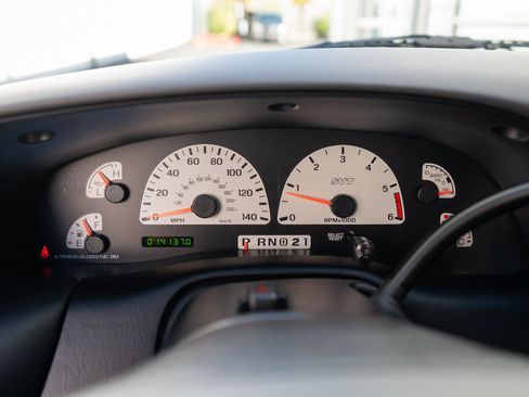 Used 2004 Ford F150 Lightning RWD image 16
