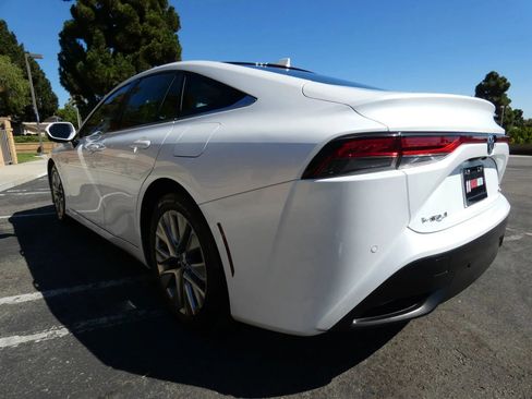 Used 2023 Toyota Mirai w/ Advanced Technology Package image 10