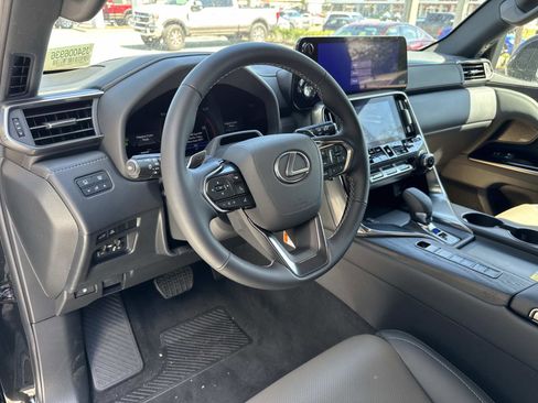New 2025 Lexus LX 700h Overtrail image 23