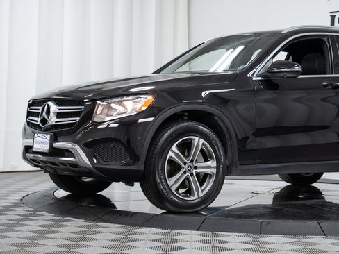 Used 2018 Mercedes-Benz GLC 300 4MATIC image 25