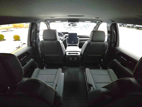 New 2026 GMC Yukon Elevation w/ LPO, Floor Liner Package image 20