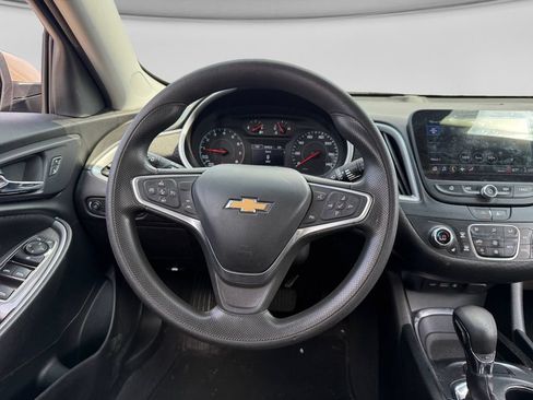 Used 2023 Chevrolet Malibu LT FWD image 15