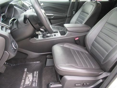 Used 2018 Ford Escape Titanium image 17