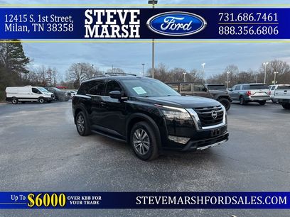 Used 2023 Nissan Pathfinder SL
