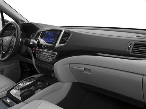 Used 2016 Honda Pilot Touring image 15
