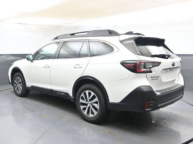 Used 2020 Subaru Outback Premium w/ Popular Package #1 AWD/4WD image 3
