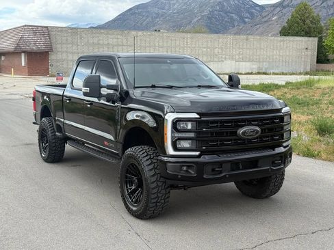 Used 2023 Ford F350 Lariat w/ Lariat Ultimate Package AWD/4WD image 2
