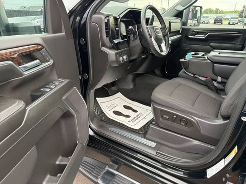 Used 2024 GMC Sierra 2500 SLE w/ SLE Value Package AWD/4WD image 22