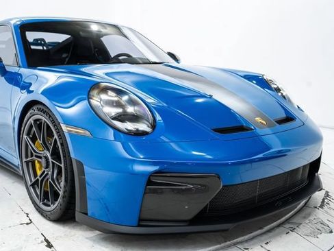 Used 2025 Porsche 911 GT3 RWD image 21