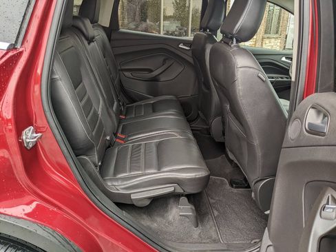 Used 2018 Ford Escape Titanium AWD/4WD image 16