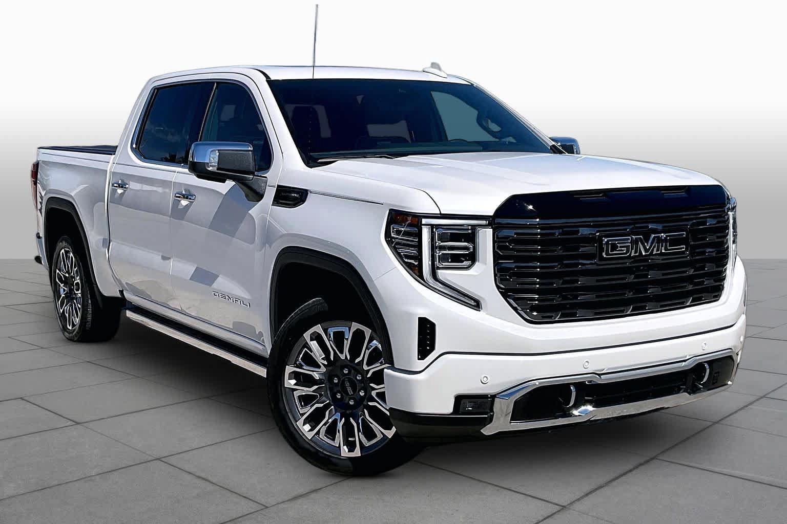 Used 2025 GMC Sierra 1500 Denali Ultimate AWD/4WD image 3