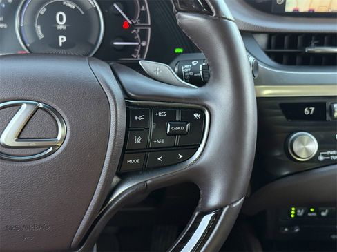 Used 2021 Lexus ES 300h Ultra Luxury w/ Accessory Package 2 image 14