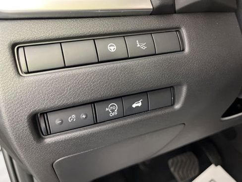 New 2026 Nissan Rogue Platinum image 29