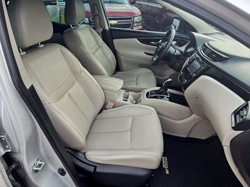 Used 2018 Nissan Rogue Sport SL FWD image 20