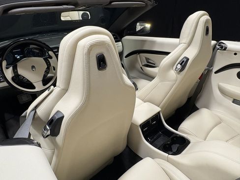 Used 2018 Maserati GranTurismo MC image 22