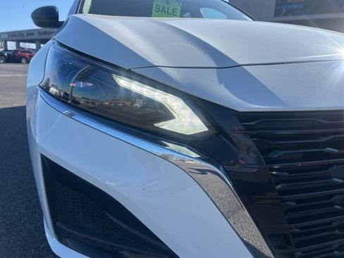 Used 2025 Nissan Altima 2.5 SV image 28