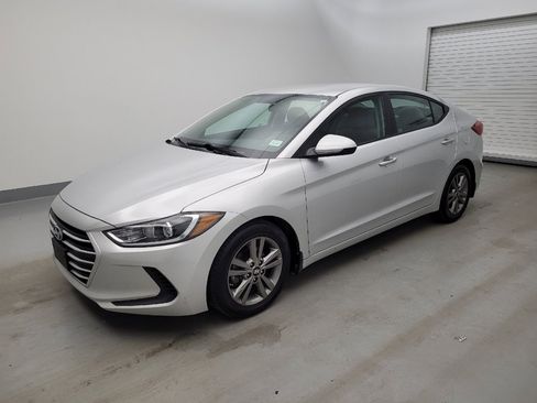 Used 2018 Hyundai Elantra SEL FWD image 2